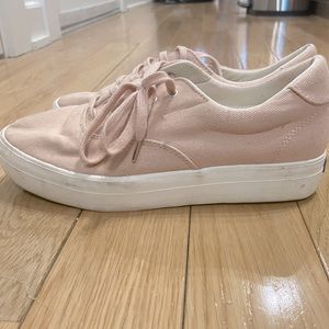 KEDS platform sneakers- womens size 8, light pink :) gently worn